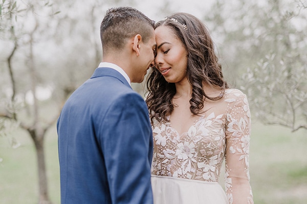 Beautiful wedding with olive leaves | Falon & Ken Beautiful wedding with olive leaves | Falon & Ken