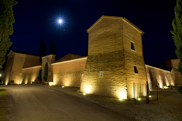 celebrate-specia-day-most-romantic-scenery-castello-di-leonina-siena-italy_12