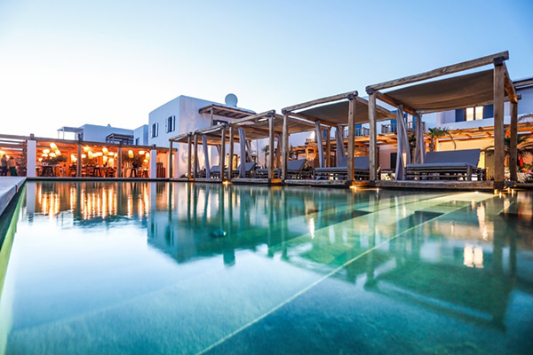 Celebrate your wedding party at Branco Mykonos Celebrate your wedding party at Branco Mykonos