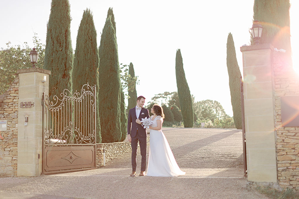 Chic styled shoot with romantic charm Chic styled shoot with romantic charm