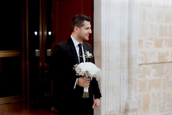 Chic Summer Wedding Nicosia Gorgeous White Flowers