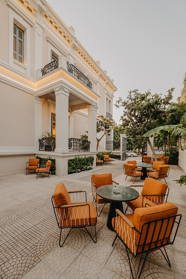 choose-the-bold-type-hotel-dreamy-wedding-reception_01