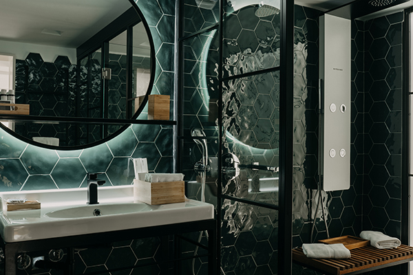 choose-the-bold-type-hotel-dreamy-wedding-reception_07x