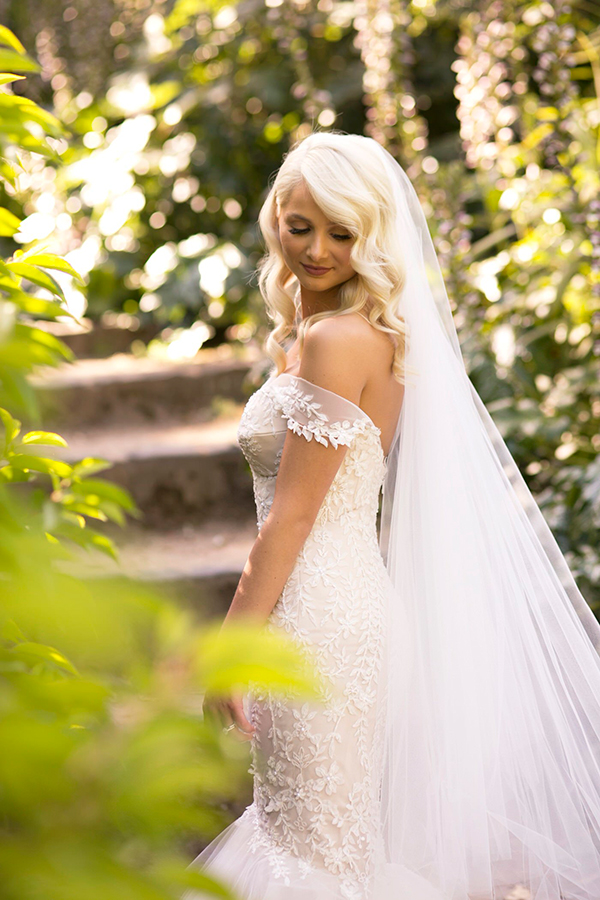 classic-elegant-wedding-white-flowers_04