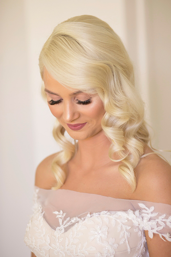 classic-elegant-wedding-white-flowers_13