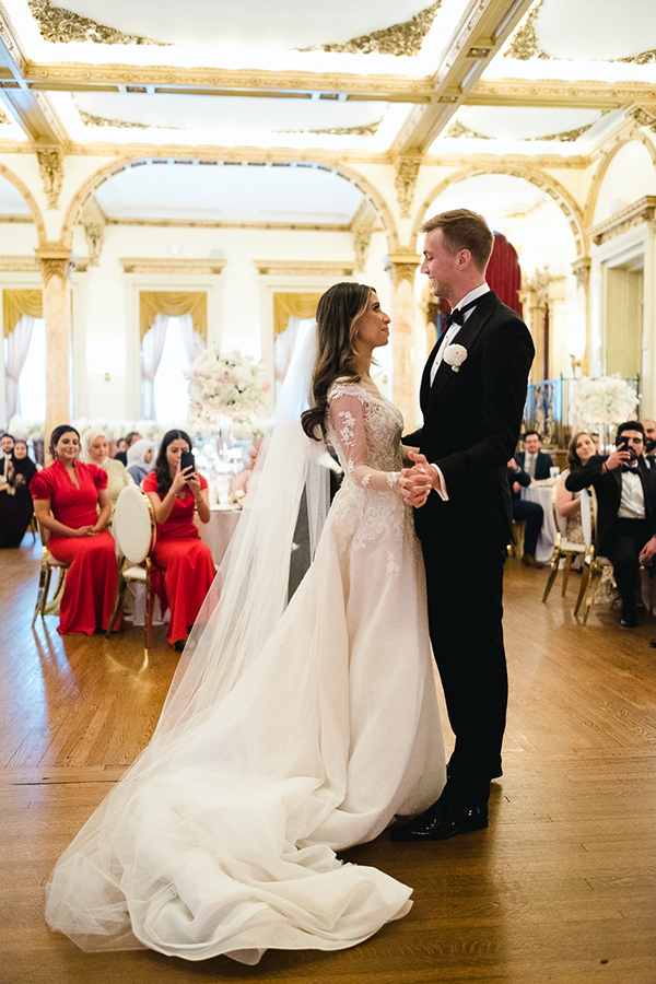 elegant-summer-wedding-montreal-romantic-vibes_10x