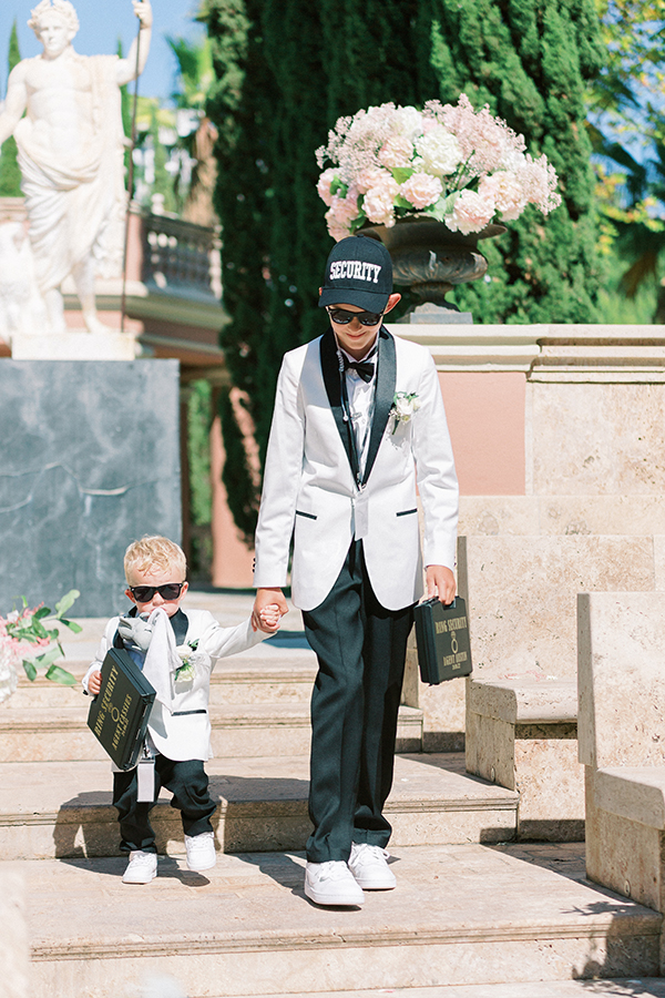 flower-filled-wedding-spain-blush-pink-details_21