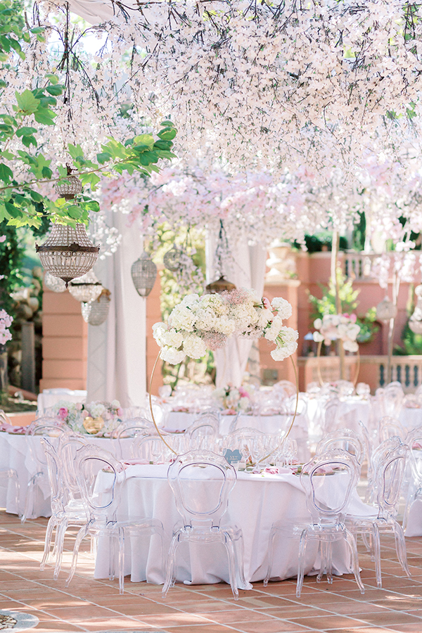 flower-filled-wedding-spain-blush-pink-details_32