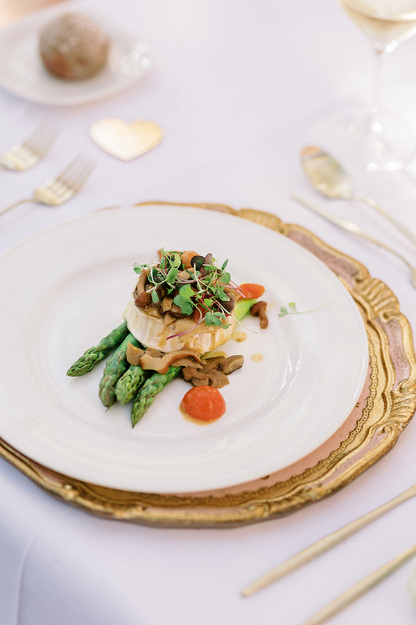 flower-filled-wedding-spain-blush-pink-details_41