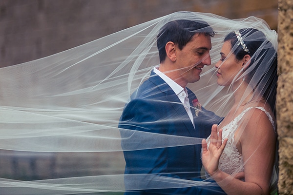 gorgeous-wedding-burgundy-hues-italy_01