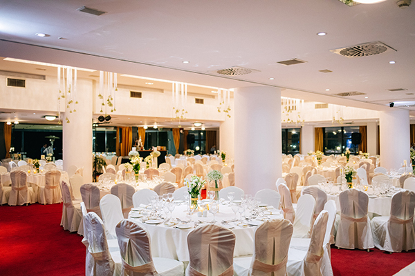 have-your-wedding-at-this-truly-beautiful-wedding-venue_02