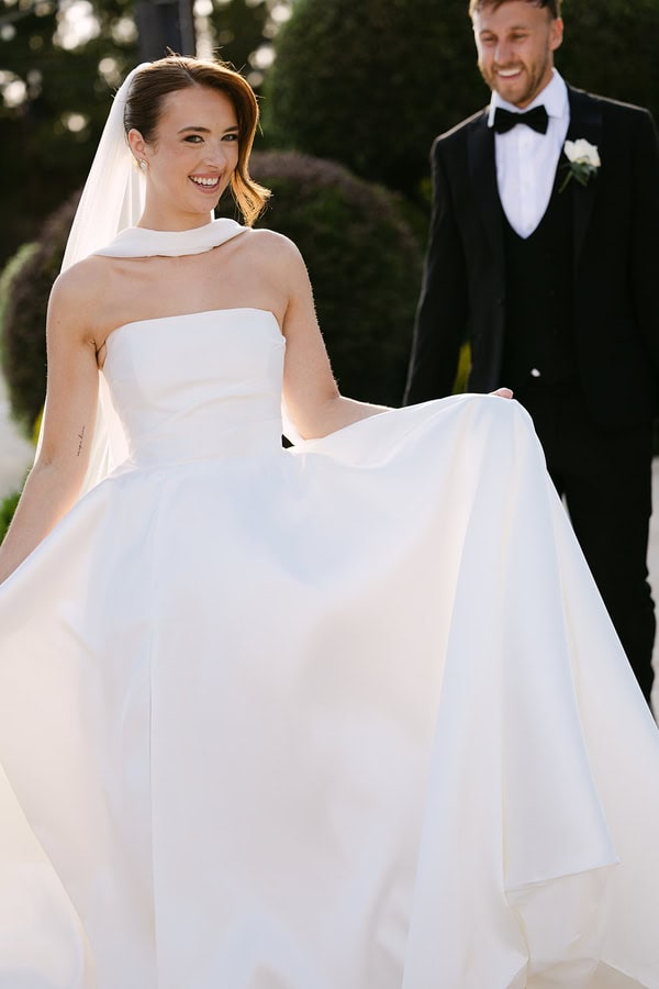 Liopetro Destination Wedding White Flowers