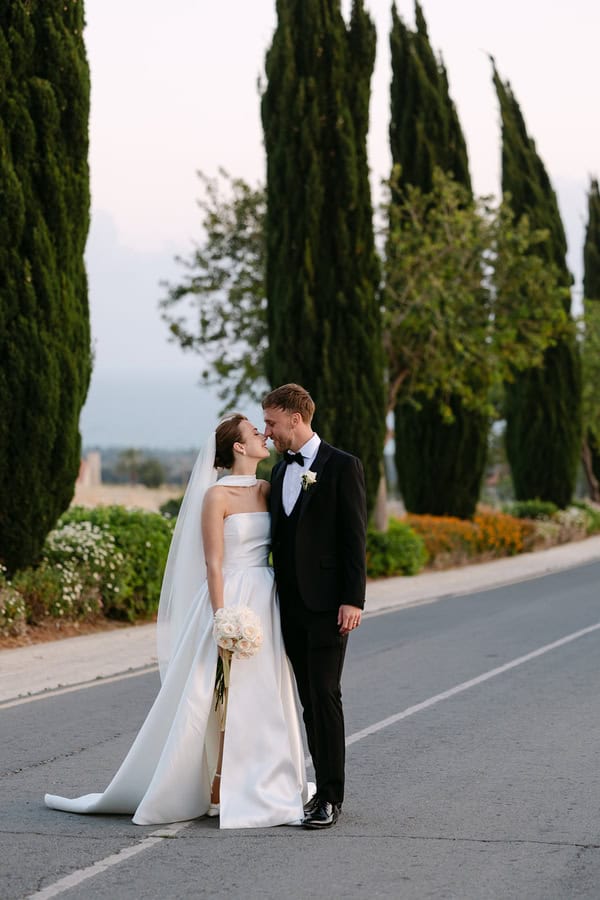 Liopetro Destination Wedding White Flowers