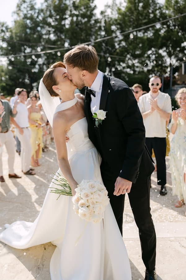 Liopetro Destination Wedding White Flowers