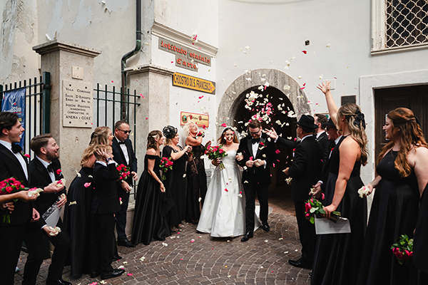 lush-pink-floral-wedding-sorrento-italy_23