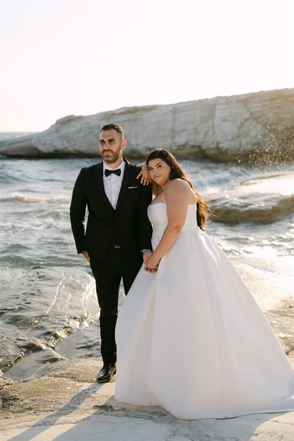 modern-elegance-bold-black-details-chic-nicosia-wedding_12