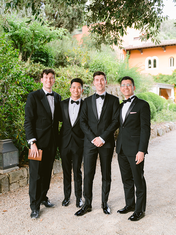 modern-garden-wedding-florence-italy-lush-florals_18