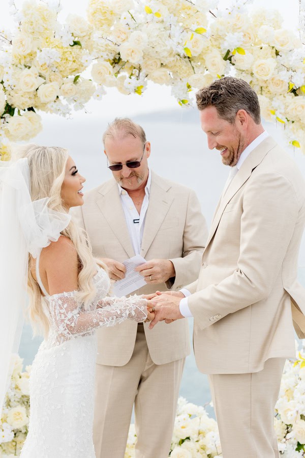 Modern Neutral Toned Wedding With Elegant Details Breathtaking Views