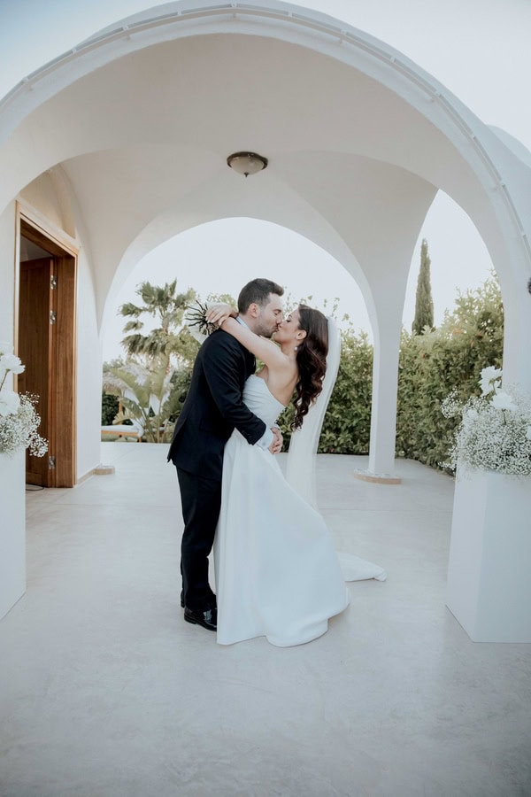 Romantic Spring Wedding Amaltheia The Place