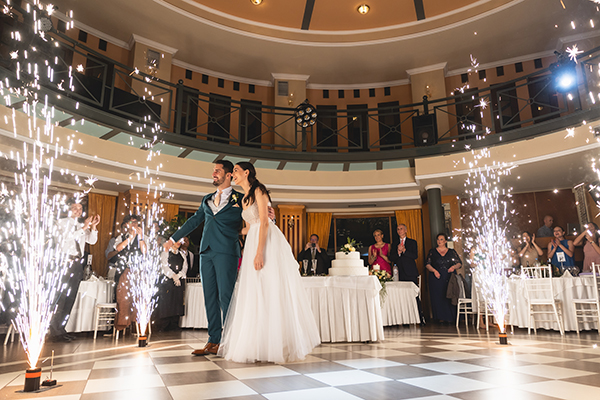 Romantic spring wedding with timeless simplicity | Georgia & Panagiotis