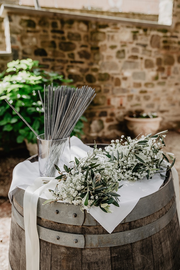 romantic-summer-wedding-tuscany-rustic-details_35