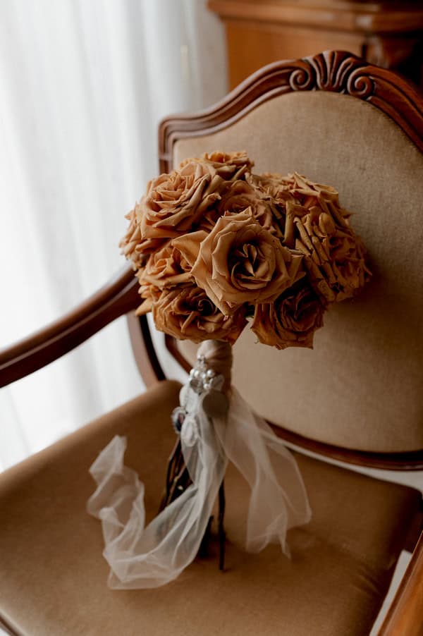 Romantic Wedding Naples With Heartfelt Details