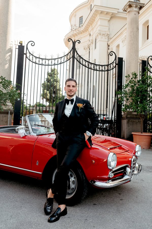 Romantic Wedding Naples With Heartfelt Details