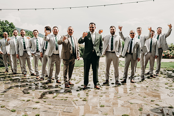 romantic-wedding-umbria-overflowing-lovely-details_12