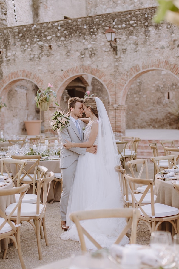 rustic-chic-wedding-spain-earthy-tones_02x