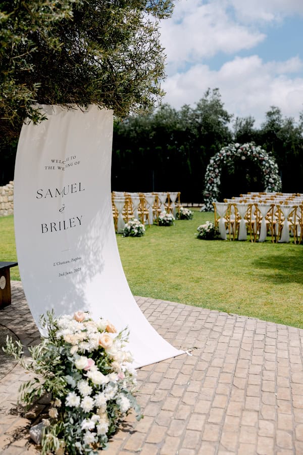 Rustic Chic Wedding With Neutral Tones At Lchateau