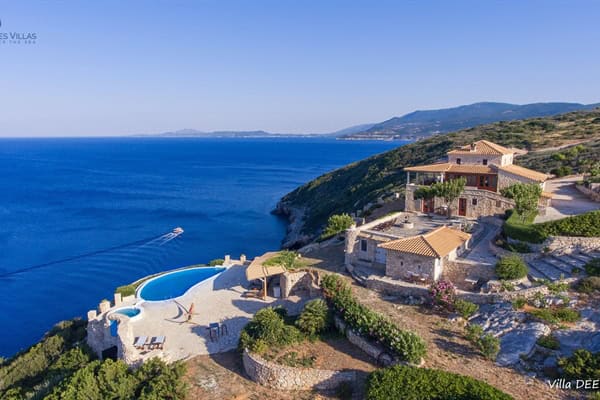 Saying I Do at the breathtaking Blue Caves Villas in Zakynthos Saying I Do at the breathtaking Blue Caves Villas in Zakynthos