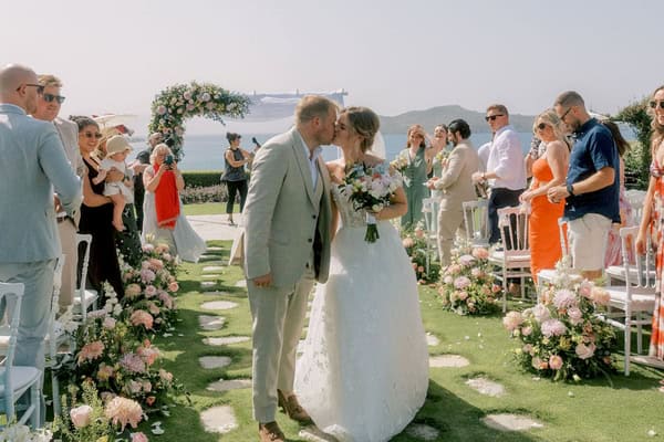 Seaside celebration in crete filled with vibrant florals | Alexandra & Christian
