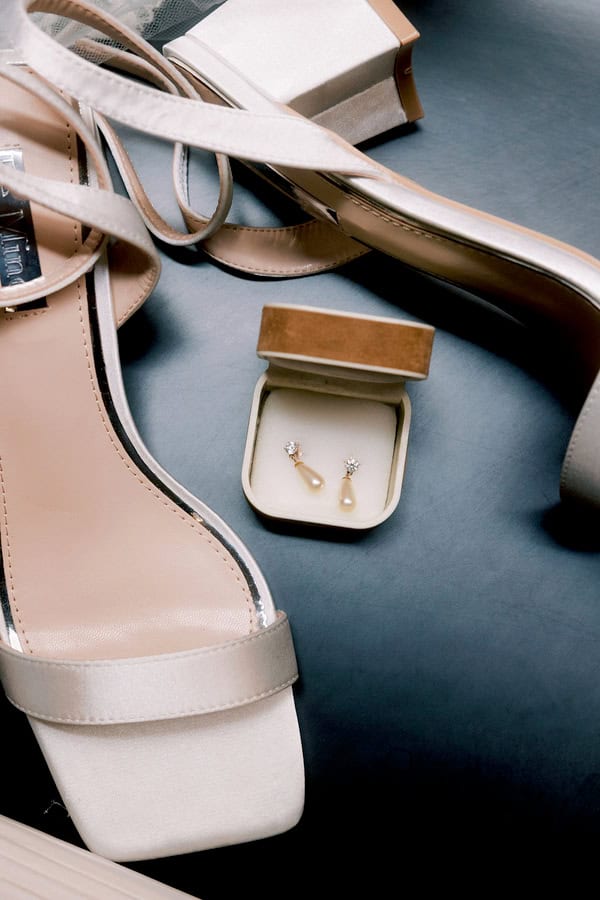 Seaside Celebration In Crete Filled With Vibrant Florals