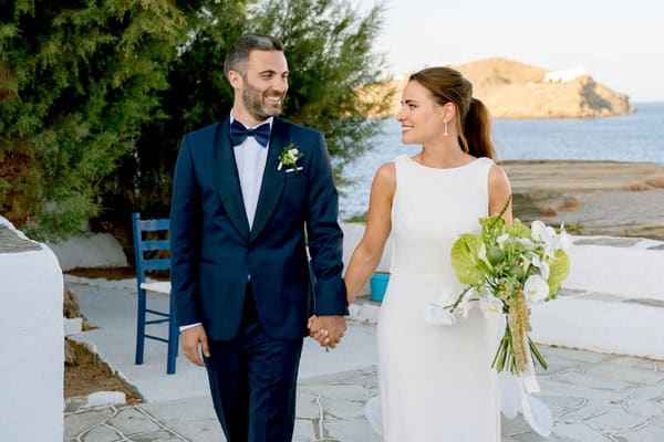 Seaside wedding with elegant garden vibes | Anso & Harris Seaside wedding with elegant garden vibes | Anso & Harris