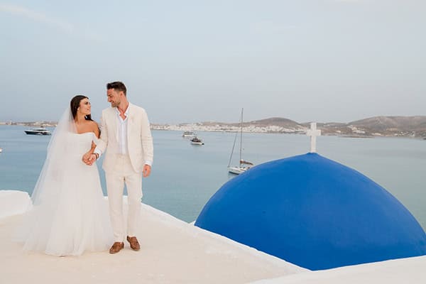 A Serene All-White Wedding in Paros: Nicole & Roché’s Timeless Celebration