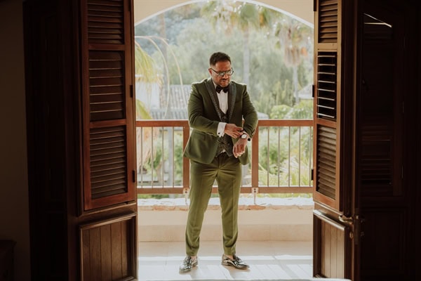 Spring Wedding Columbia Resort Pastel Shades