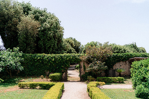 spring-wedding-sorrento-italy-bohemian-flair_07x