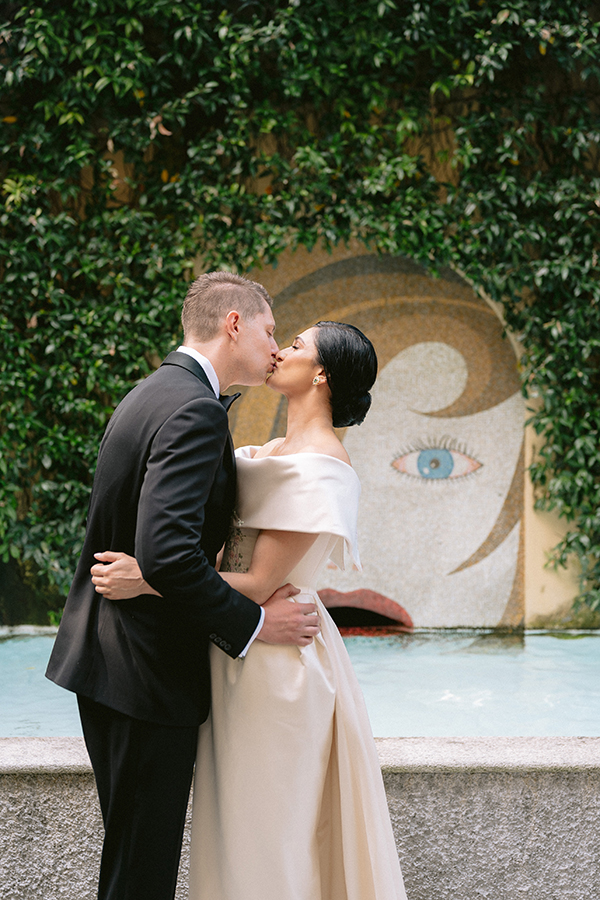 stunning-lake-como-wedding-lush-florals_55