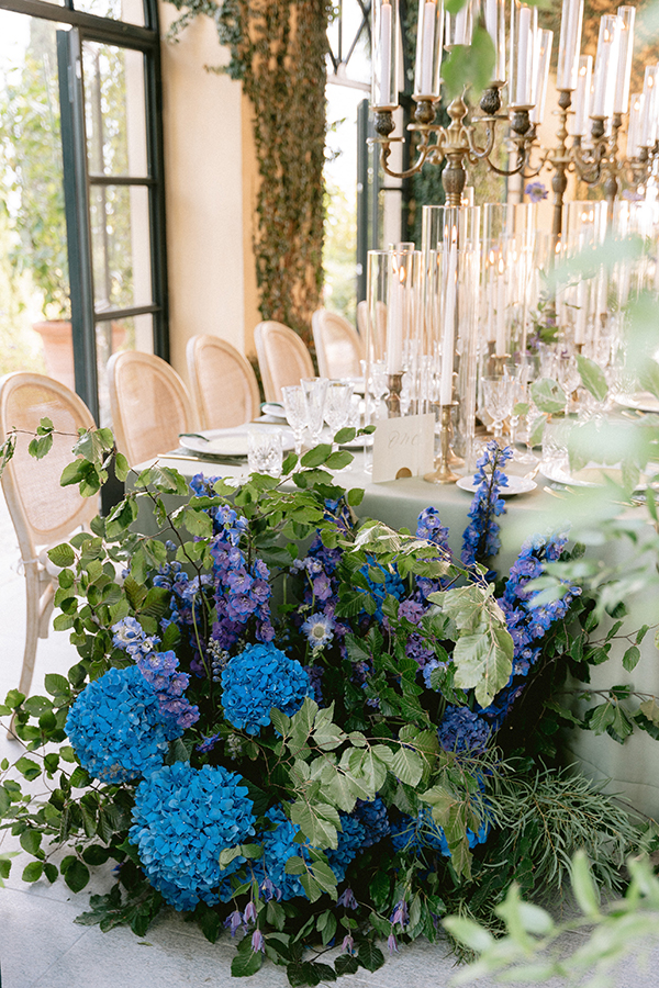 stunning-lake-como-wedding-lush-florals_70