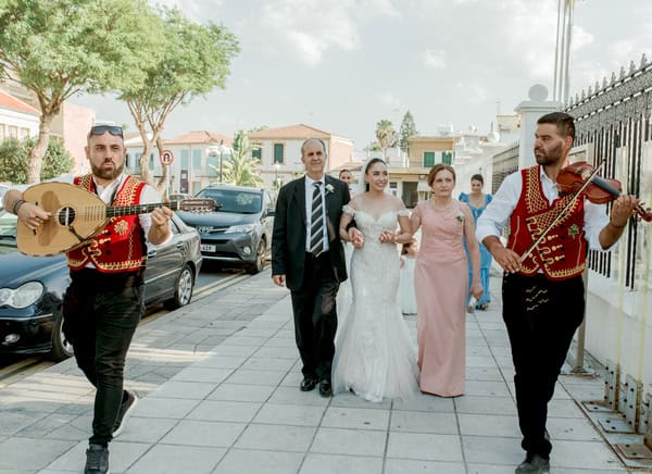 Summer Wedding Nicosia Romantic Details