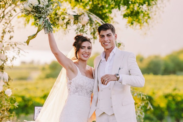 Dreamy summer wedding in Velvento with romantic details | Eleni & Samer Dreamy summer wedding in Velvento with romantic details | Eleni & Samer