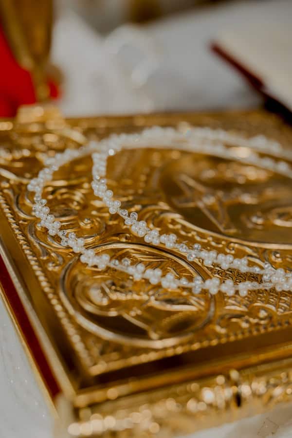 Summer Wedding With Vibrant Flowers