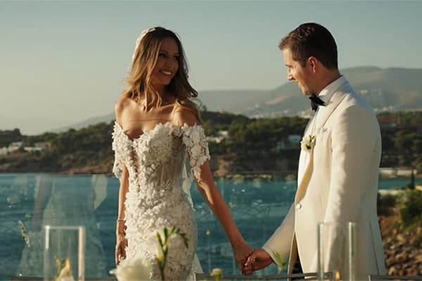 A timelessly elegant wedding at the Four Seasons Astir Palace in Athens | Kelly & Ergkys