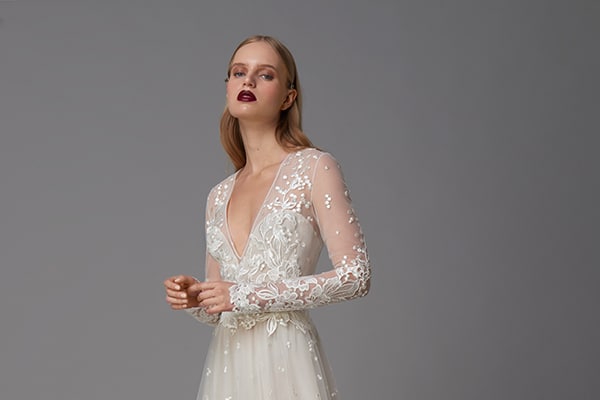 Whimsical wedding dresses by Costarellos for a stylish bridal look │ Bridal Fall 2021 Whimsical wedding dresses by Costarellos for a stylish bridal look │ Bridal Fall 2021